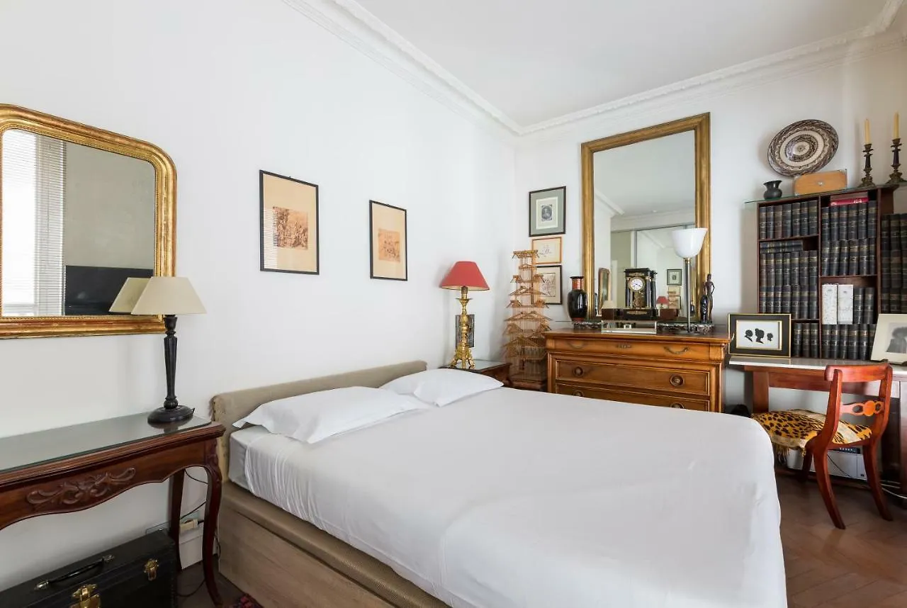 Apartament Veeve - Moments From Monet Paryż
