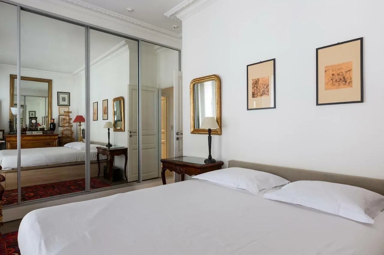 Apartament Veeve - Moments From Monet Paryż 0*,